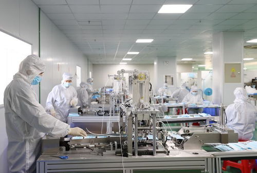 鉛山縣開足馬力生產防疫物資助力抗疫